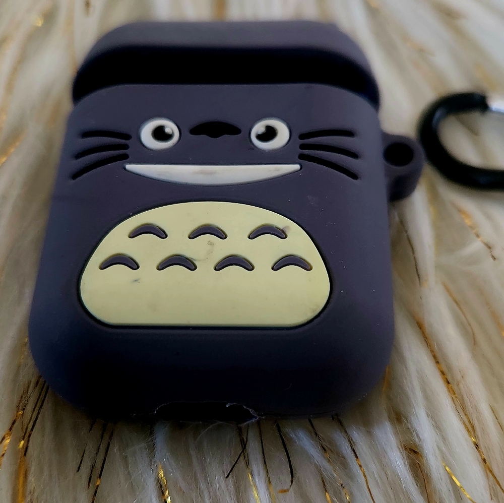 AirPods Case - Picture 5 of 5
